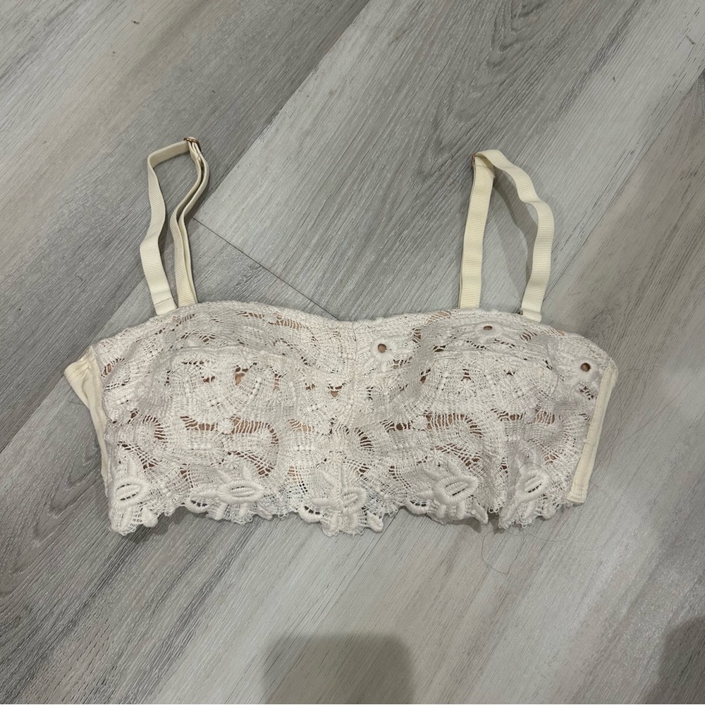 Aerie Lace Bandeau in Cream